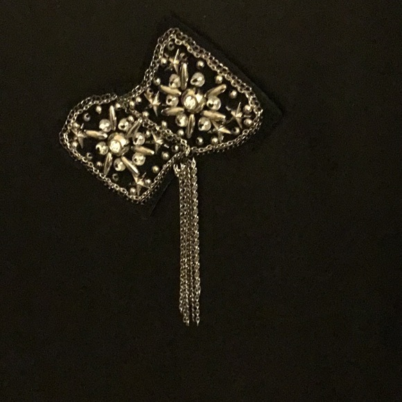 Distinctive Shower Curtain - Picture 2 of 7